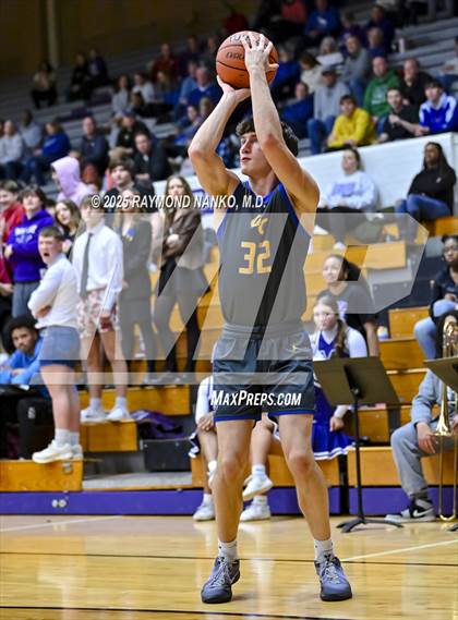 Thumbnail 3 in Greenfield-Central @ Muncie Central photogallery.