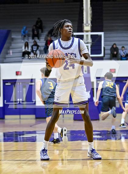 Thumbnail 1 in Greenfield-Central @ Muncie Central photogallery.