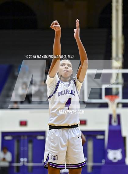 Thumbnail 1 in Greenfield-Central @ Muncie Central photogallery.