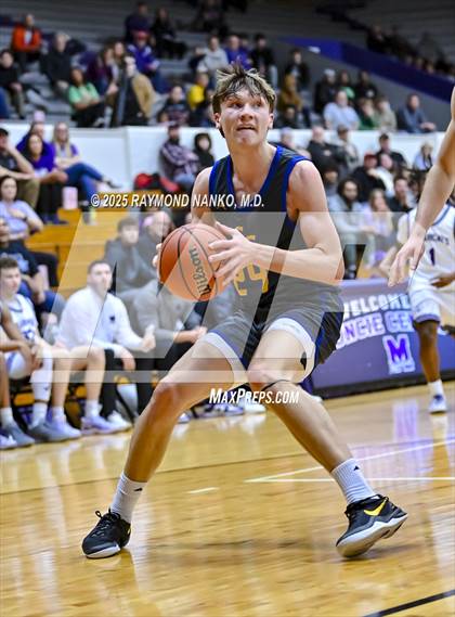 Thumbnail 3 in Greenfield-Central @ Muncie Central photogallery.