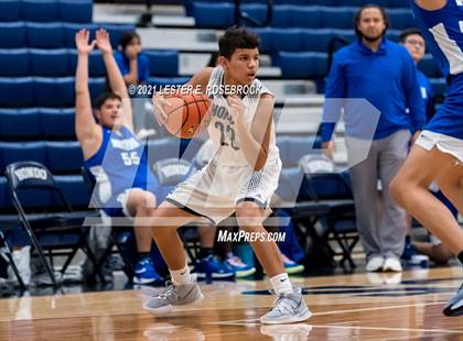Thumbnail 2 in South San Antonio vs Hondo photogallery.