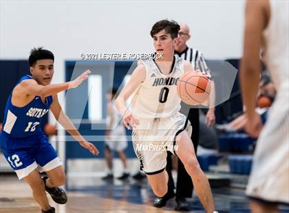 Thumbnail 2 in South San Antonio vs Hondo photogallery.