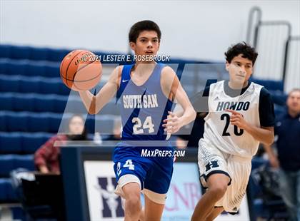 Thumbnail 3 in South San Antonio vs Hondo photogallery.