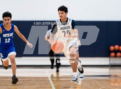 Thumbnail 3 in South San Antonio vs Hondo photogallery.