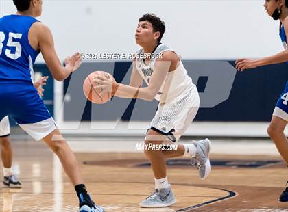 Thumbnail 3 in South San Antonio vs Hondo photogallery.