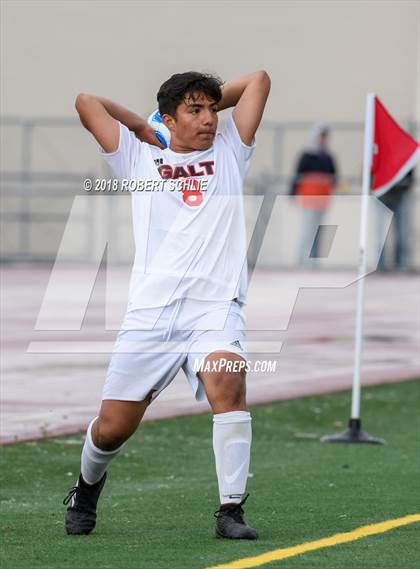 Thumbnail 3 in Livingston vs. Galt (CIF SJS D4 Final) photogallery.