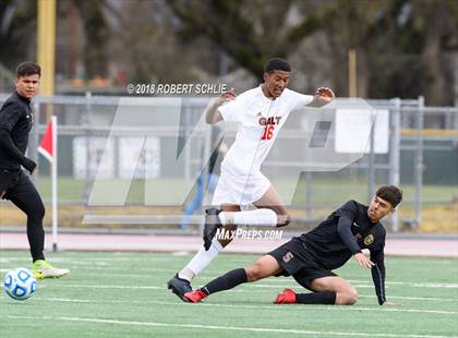 Thumbnail 2 in Livingston vs. Galt (CIF SJS D4 Final) photogallery.