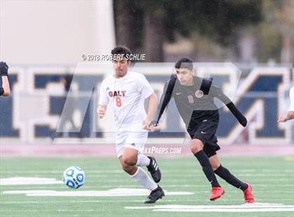 Thumbnail 3 in Livingston vs. Galt (CIF SJS D4 Final) photogallery.
