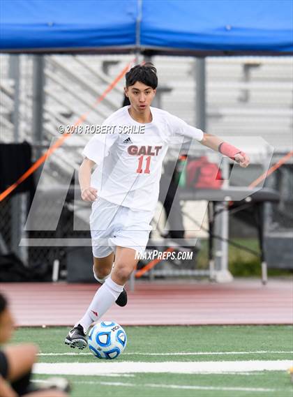 Thumbnail 1 in Livingston vs. Galt (CIF SJS D4 Final) photogallery.