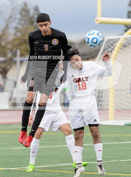 Thumbnail 1 in Livingston vs. Galt (CIF SJS D4 Final) photogallery.