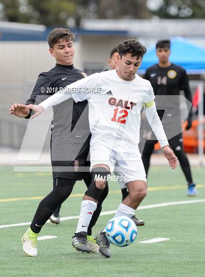 Thumbnail 3 in Livingston vs. Galt (CIF SJS D4 Final) photogallery.