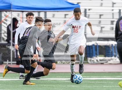Thumbnail 2 in Livingston vs. Galt (CIF SJS D4 Final) photogallery.