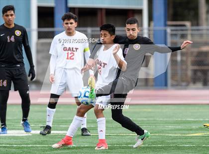 Thumbnail 1 in Livingston vs. Galt (CIF SJS D4 Final) photogallery.