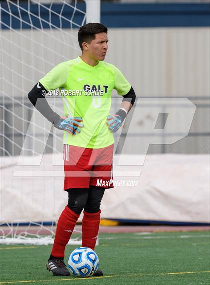 Thumbnail 3 in Livingston vs. Galt (CIF SJS D4 Final) photogallery.