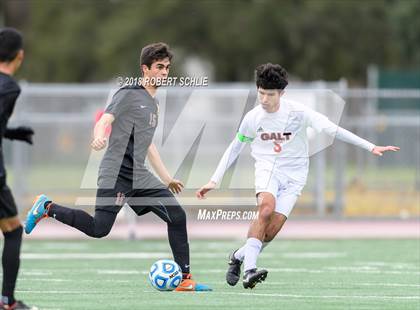 Thumbnail 3 in Livingston vs. Galt (CIF SJS D4 Final) photogallery.