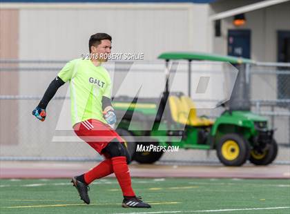 Thumbnail 3 in Livingston vs. Galt (CIF SJS D4 Final) photogallery.