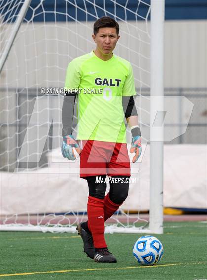 Thumbnail 2 in Livingston vs. Galt (CIF SJS D4 Final) photogallery.