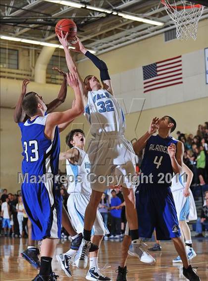 Thumbnail 2 in Alameda @ Valor Christian photogallery.
