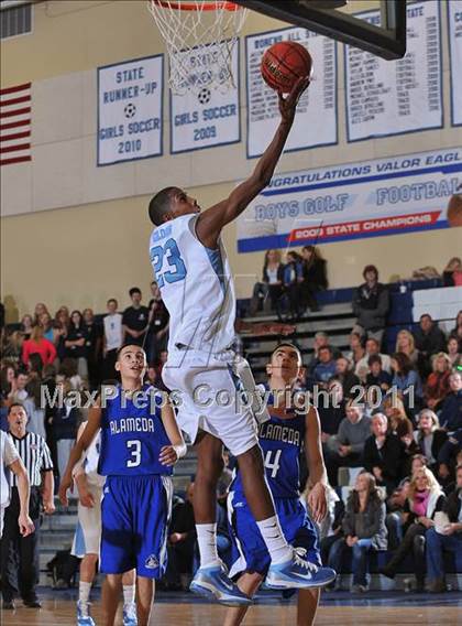 Thumbnail 2 in Alameda @ Valor Christian photogallery.