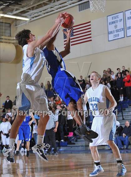 Thumbnail 3 in Alameda @ Valor Christian photogallery.