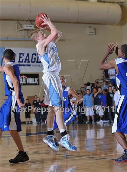 Thumbnail 2 in Alameda @ Valor Christian photogallery.