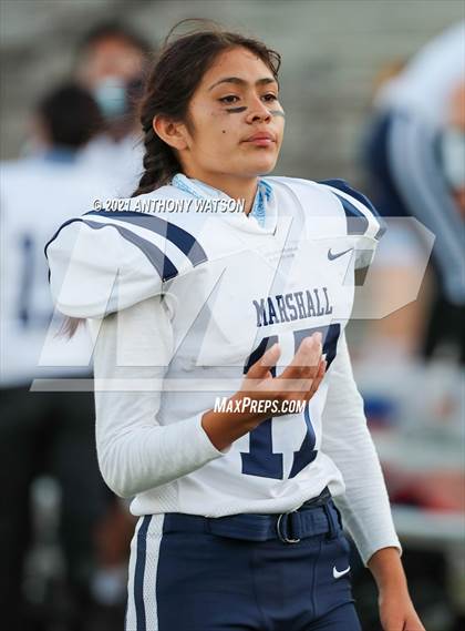 Thumbnail 2 in Marshall vs. View Park photogallery.