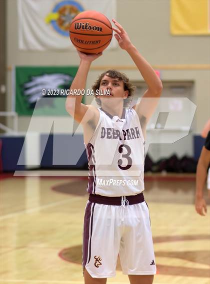 Thumbnail 1 in Clear Brook vs Deer Park (McDonald's Texas Invitational) photogallery.