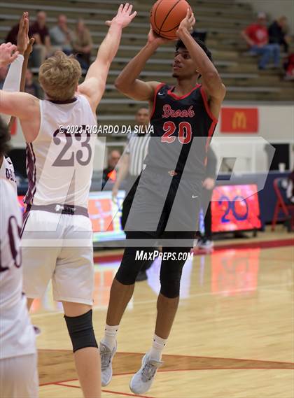 Thumbnail 3 in Clear Brook vs Deer Park (McDonald's Texas Invitational) photogallery.