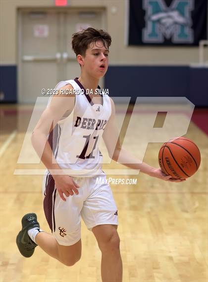 Thumbnail 2 in Clear Brook vs Deer Park (McDonald's Texas Invitational) photogallery.