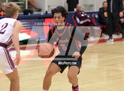 Thumbnail 3 in Clear Brook vs Deer Park (McDonald's Texas Invitational) photogallery.