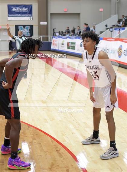 Thumbnail 3 in Clear Brook vs Deer Park (McDonald's Texas Invitational) photogallery.