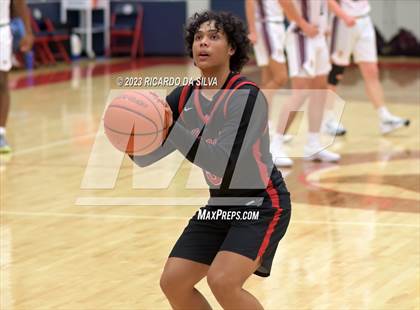 Thumbnail 2 in Clear Brook vs Deer Park (McDonald's Texas Invitational) photogallery.