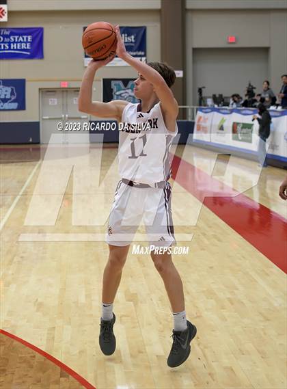 Thumbnail 2 in Clear Brook vs Deer Park (McDonald's Texas Invitational) photogallery.