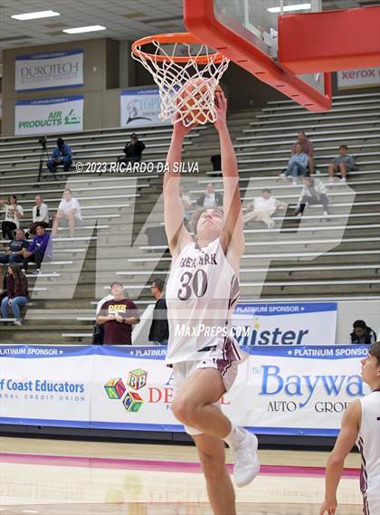 Thumbnail 3 in Clear Brook vs Deer Park (McDonald's Texas Invitational) photogallery.