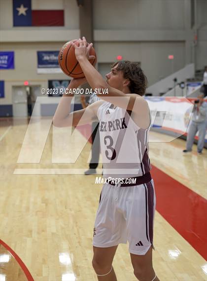 Thumbnail 3 in Clear Brook vs Deer Park (McDonald's Texas Invitational) photogallery.