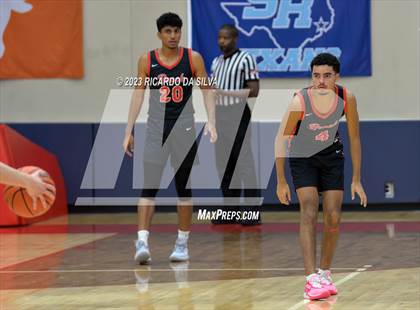 Thumbnail 2 in Clear Brook vs Deer Park (McDonald's Texas Invitational) photogallery.