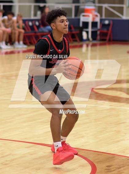 Thumbnail 1 in Clear Brook vs Deer Park (McDonald's Texas Invitational) photogallery.