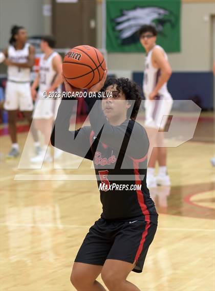Thumbnail 3 in Clear Brook vs Deer Park (McDonald's Texas Invitational) photogallery.