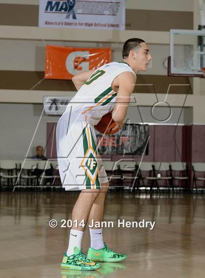 Thumbnail 2 in Dana Hills vs Foss (MaxPreps Holiday Classic) photogallery.