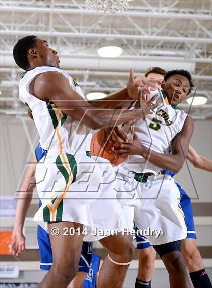 Thumbnail 1 in Dana Hills vs Foss (MaxPreps Holiday Classic) photogallery.