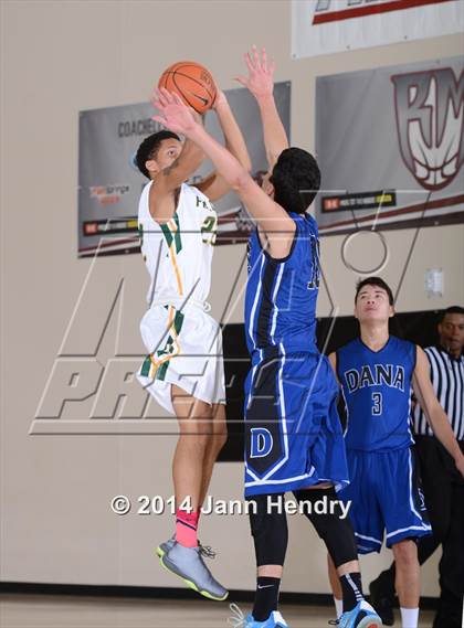 Thumbnail 1 in Dana Hills vs Foss (MaxPreps Holiday Classic) photogallery.