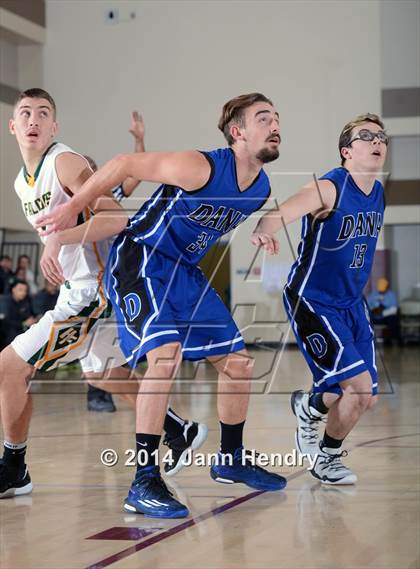 Thumbnail 1 in Dana Hills vs Foss (MaxPreps Holiday Classic) photogallery.