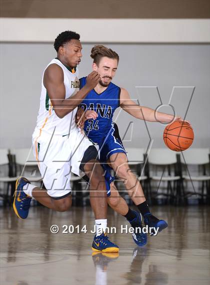 Thumbnail 2 in Dana Hills vs Foss (MaxPreps Holiday Classic) photogallery.