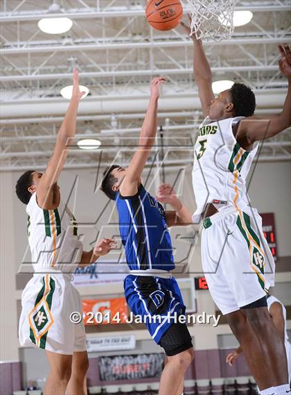 Thumbnail 3 in Dana Hills vs Foss (MaxPreps Holiday Classic) photogallery.