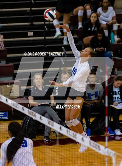 Thumbnail 3 in A&M Consolidated vs. Hebron photogallery.