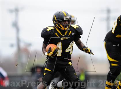 Thumbnail 3 in Christian Brothers @ Hazelwood Central (MSHSAA Quarterfinal Playoff) photogallery.