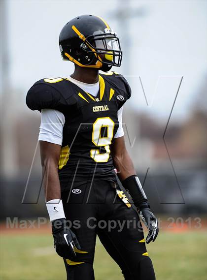 Thumbnail 2 in Christian Brothers @ Hazelwood Central (MSHSAA Quarterfinal Playoff) photogallery.