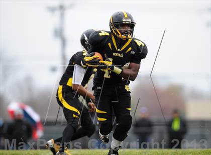 Thumbnail 2 in Christian Brothers @ Hazelwood Central (MSHSAA Quarterfinal Playoff) photogallery.