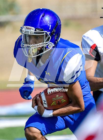 Thumbnail 1 in Glendora @ Charter Oak photogallery.