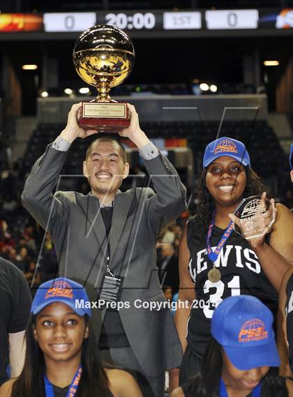 Thumbnail 1 in Francis Lewis vs South Shore  (PSAL Class AA Final) photogallery.